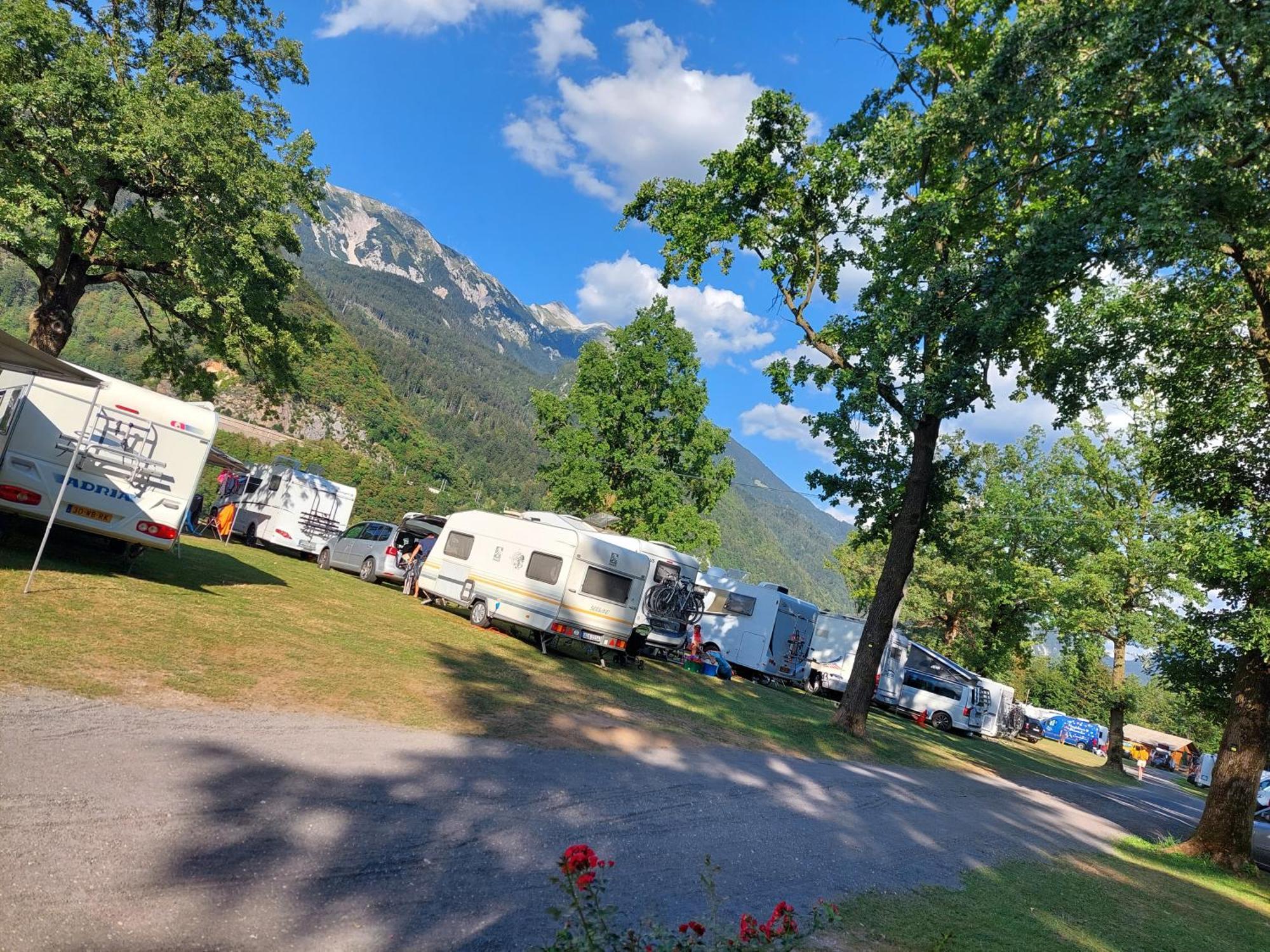 Bungalow Perun Blejska Dobrava Экстерьер фото